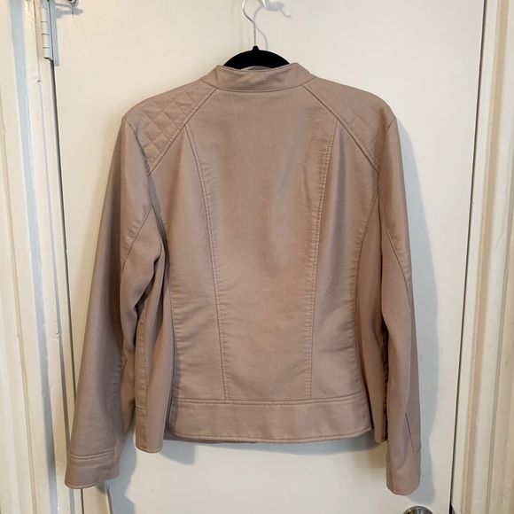 NWT Faux Leather Jacket in Blush Pink - Picture 2 of 6